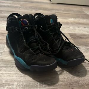 Air Jordan’s size 9